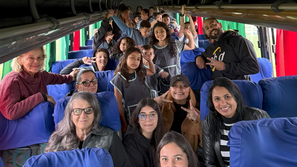 Ph.D Sports Promove Tarde de Cinema Mágica para o Projeto Amacocii